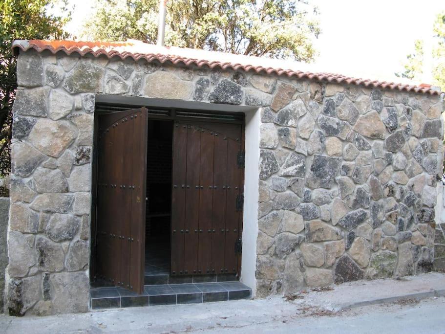 Casa De Cucu Navaluenga Villa Ávila Dış mekan fotoğraf